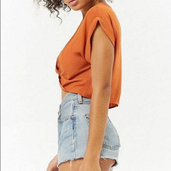 Crop top - Picture 3 of 5